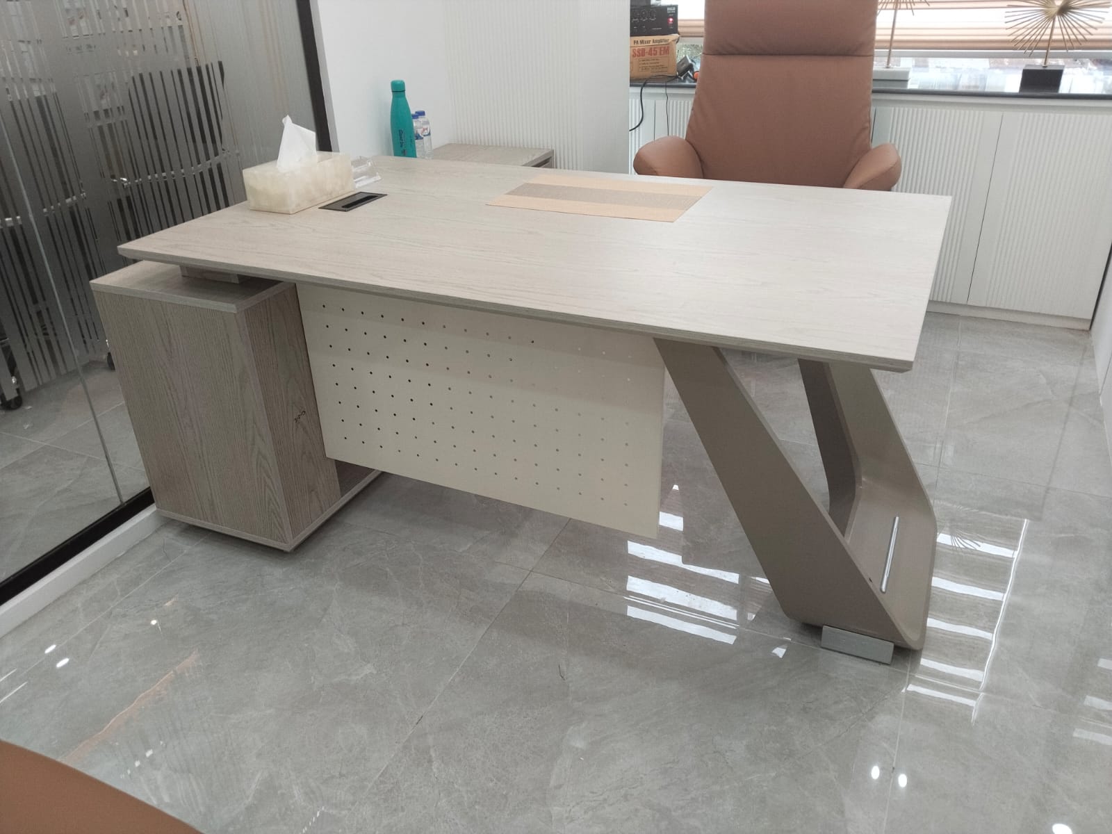 Office Furniture (22) Director Table - Image 1